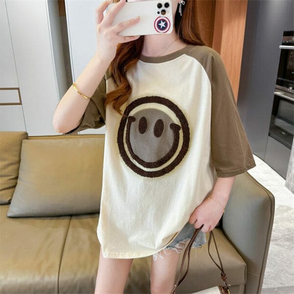 3 Colors Block Smile Embroidery Loosen T-shirt 2