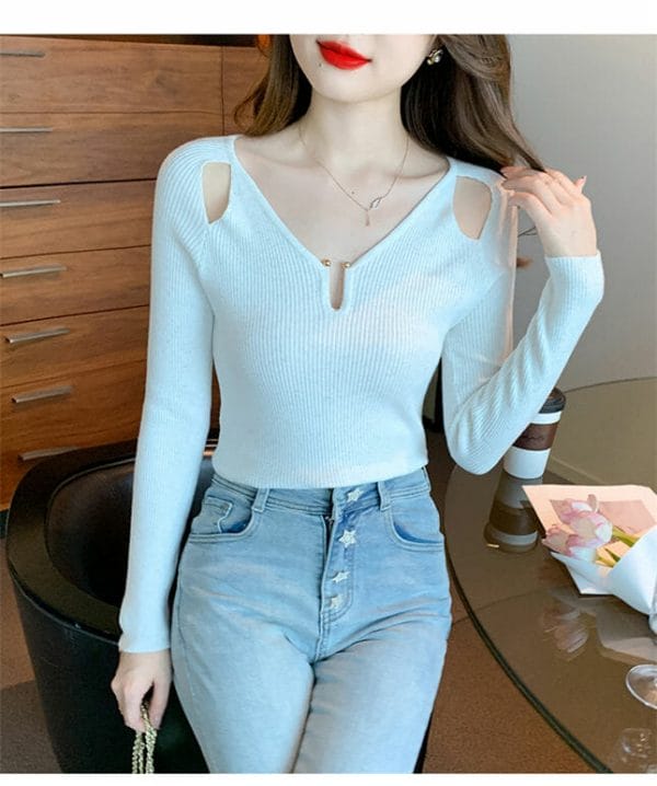 3 Colors Hollow Out V-neck Slim Knitting T-shirt 3