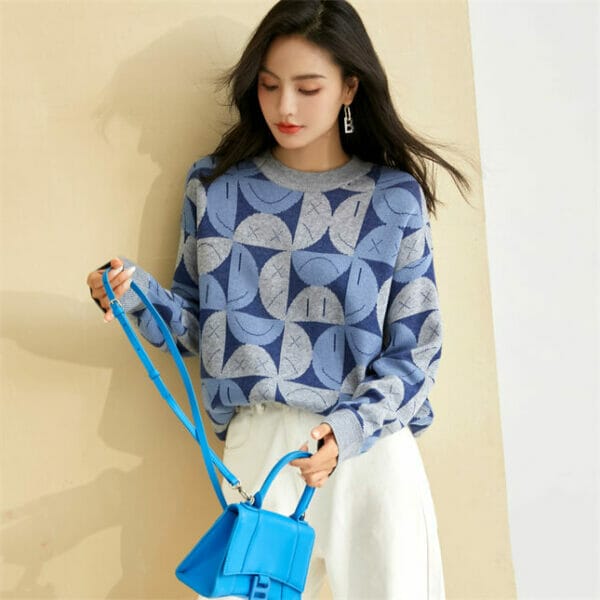 Casual Fashion Color Block Smile Loosen Knitting T-shirts 3