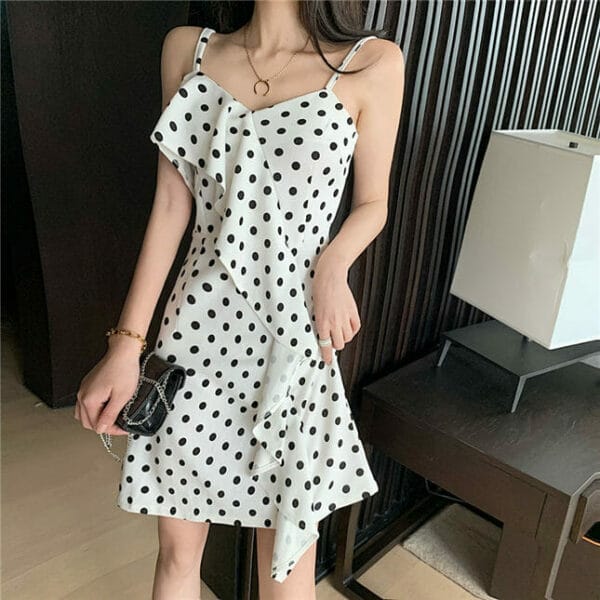 Charming Fashion Flouncing Dots Straps Slim Dress 2