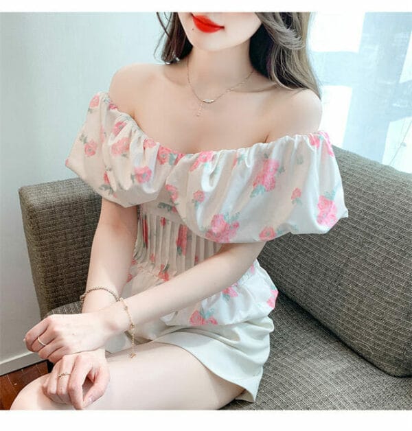 Charming Korea Boat Neck Flowers Pleated Slim Blouse 5