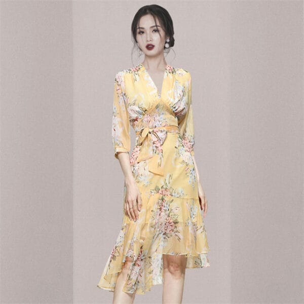 Charming Korea V-neck Tie Waist Flowers Chiffon Dress Set 2