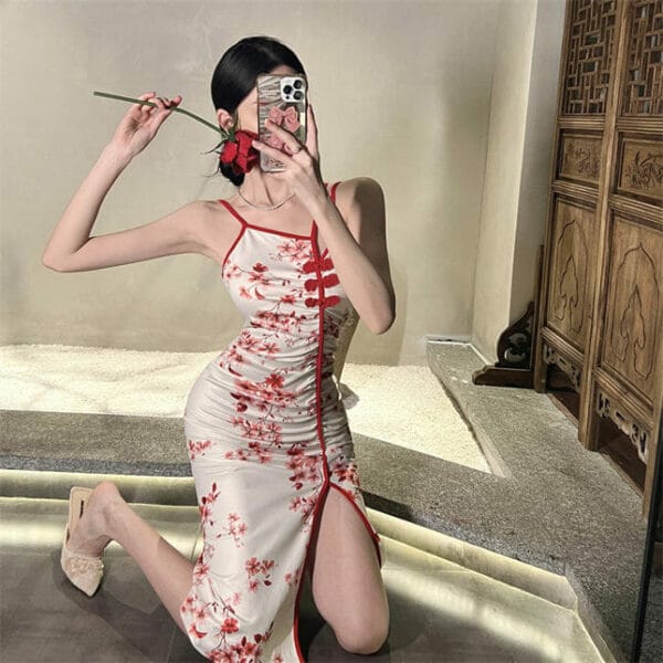 Charming Pleated Flowers Split Cheongsam Dress 4