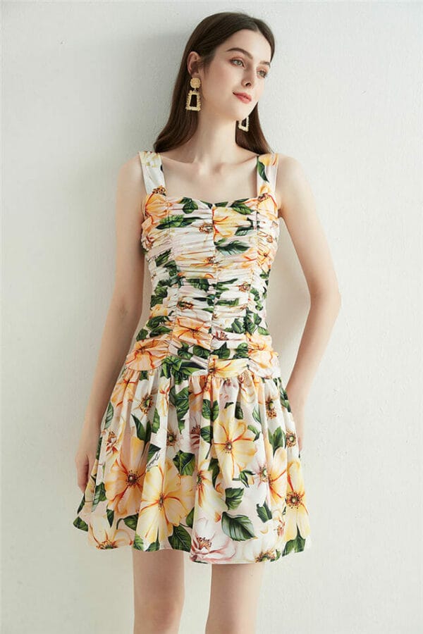 Charming Pleated Flowers Straps Dress 3