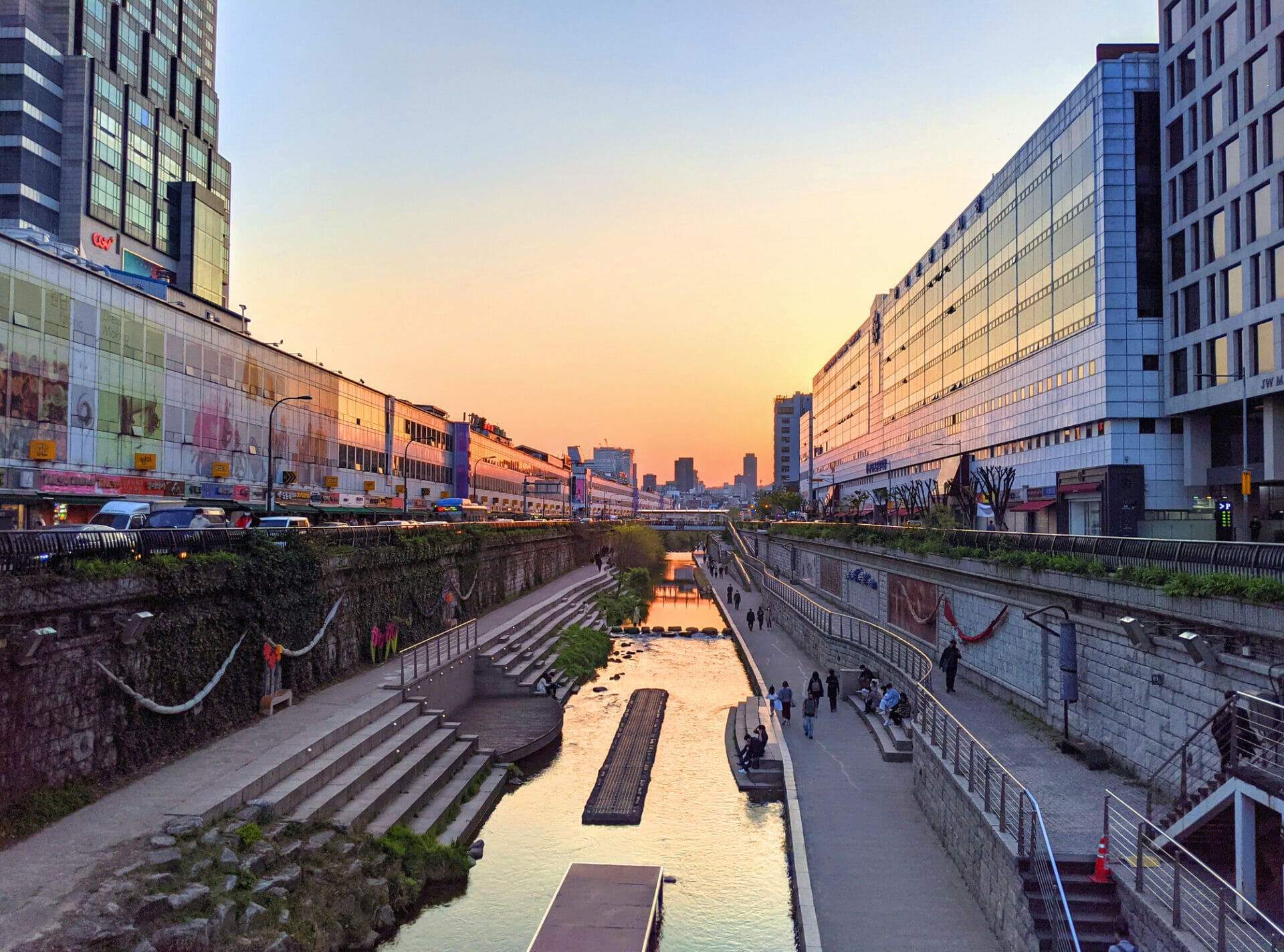 Must-Visit Seoul Streets - 21 Streets in Seoul Worth Visting 25
