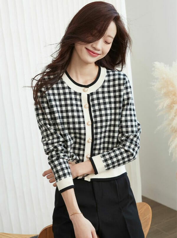 Classic Fashion Buttons Open Plaids Knitting Tops 2