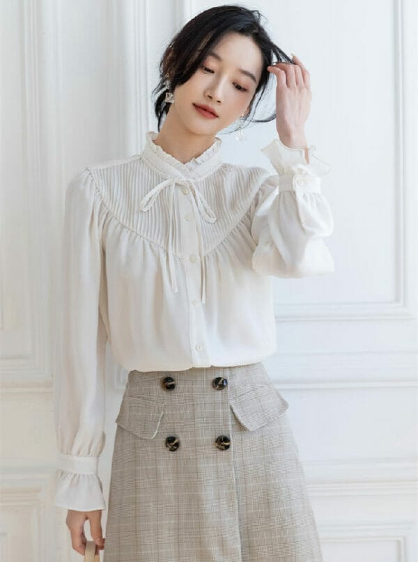 Elegant Fashion Pleated Tie Collar Flare Sleeve Chiffon Blouse 2