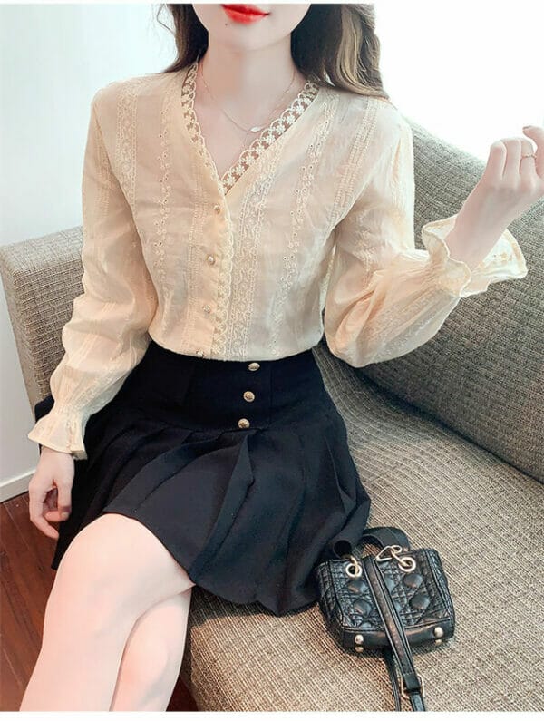 Fashion Autumn Lace Flowers V-neck Long Sleeve Blouse 3