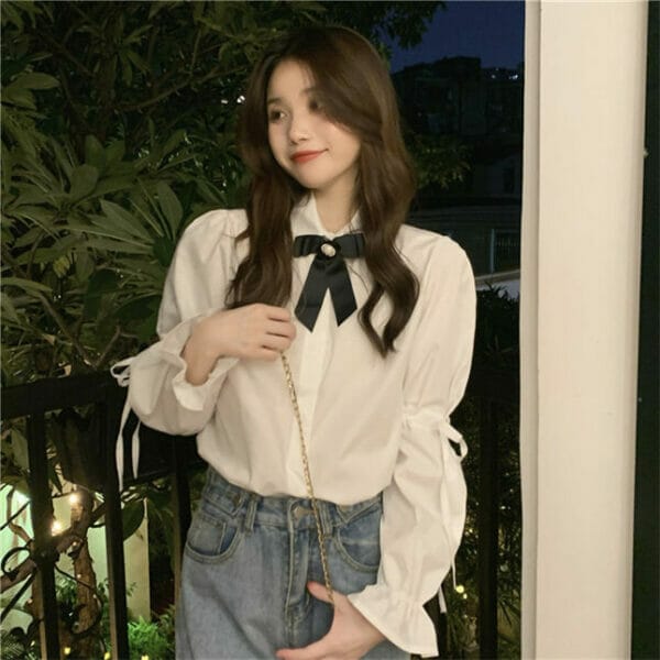 Fashion Girl 2 Colors Bowknot Collar Puff Sleeve Blouse 2