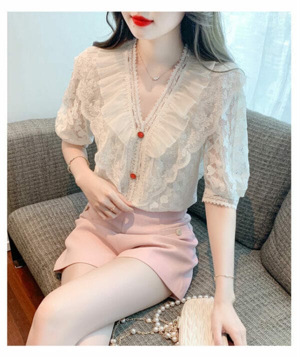 Fashion Korea Flouncing V-neck Puff Sleeve Lace Blouse 3