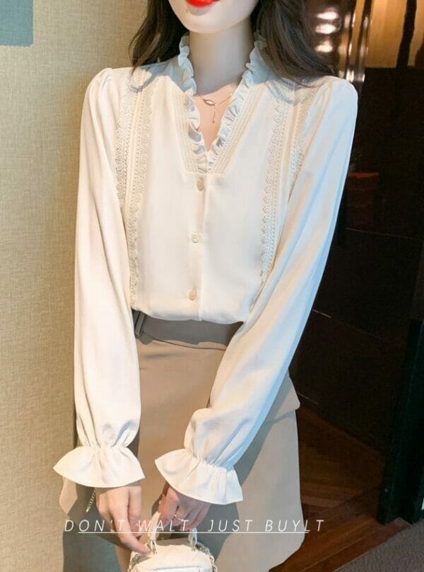 Fashion OL Flouncing V-neck Lace Splicing Long Sleeve Blouse 1