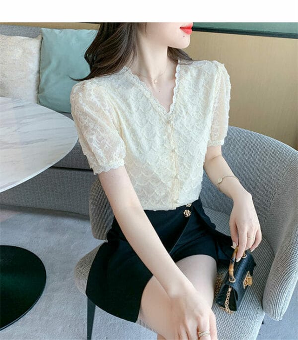 Fashion Retro V-neck Lace Flowers Short Sleeve Blouse 5