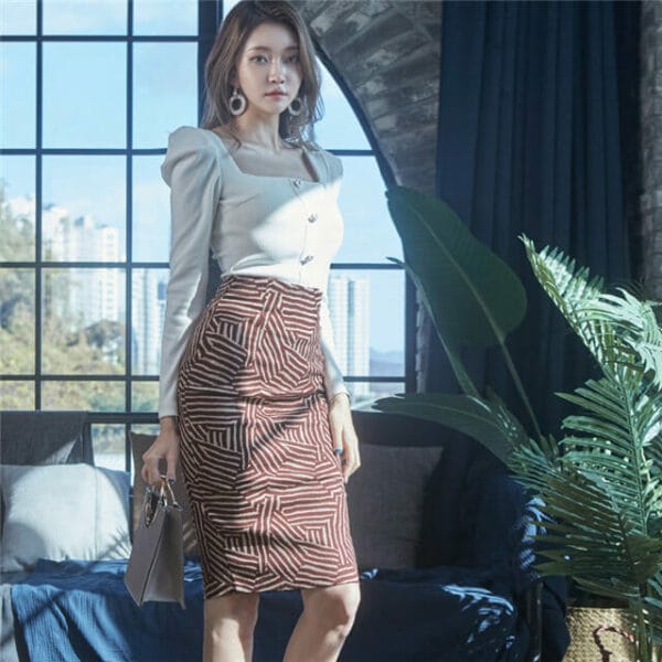 Fashion Spring Square Collar Knitting T-shirt with Stripes Skirt 2