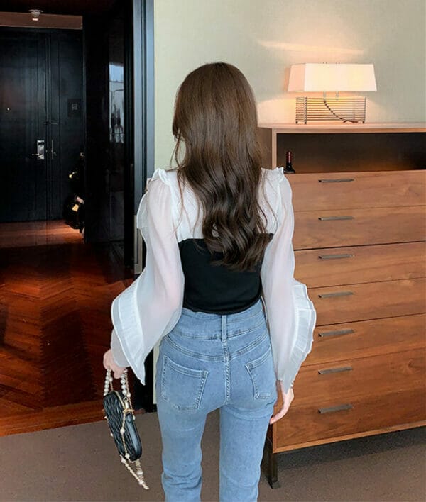 Fashion V-neck Flouncing Sleeve Splicing Blouse 5