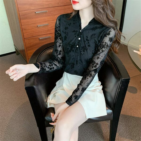 Fashion V-neck Lace Splicing Long Sleeve Blouse 4