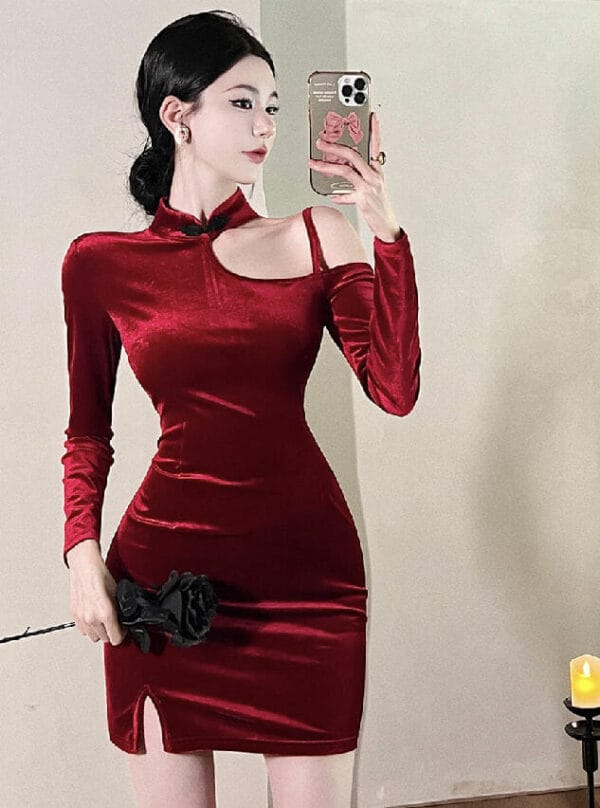 Fashion Women Off Shoulder Skinny Long Sleeve Velvet Dress 3