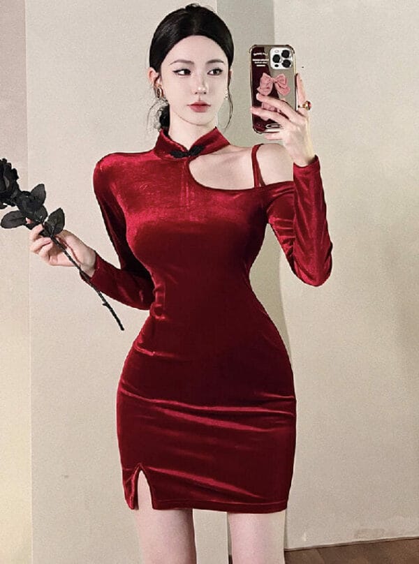 Fashion Women Off Shoulder Skinny Long Sleeve Velvet Dress 1