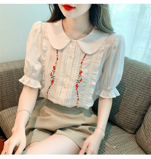 Fresh Girlish Doll Collar Flowers Embroidery Puff Sleeve Blouse 2