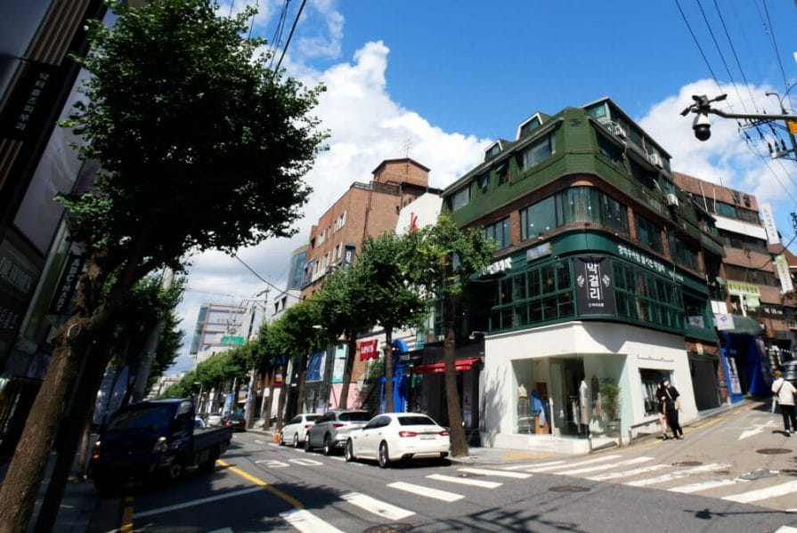 Must-Visit Seoul Streets - 21 Streets in Seoul Worth Visting 15