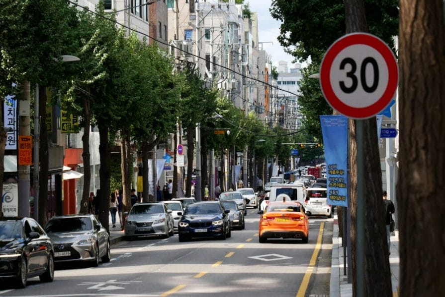 Must-Visit Seoul Streets - 21 Streets in Seoul Worth Visting 16