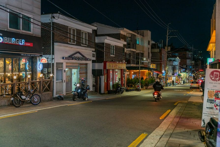 Must-Visit Seoul Streets - 21 Streets in Seoul Worth Visting 22