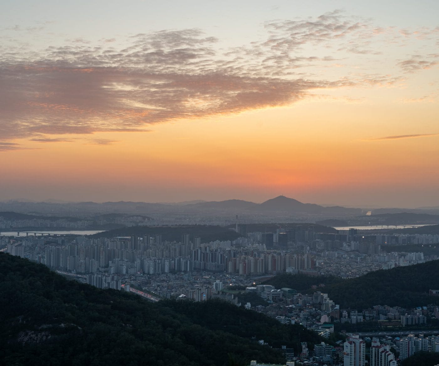 Sunset in Seoul from Inwangsan