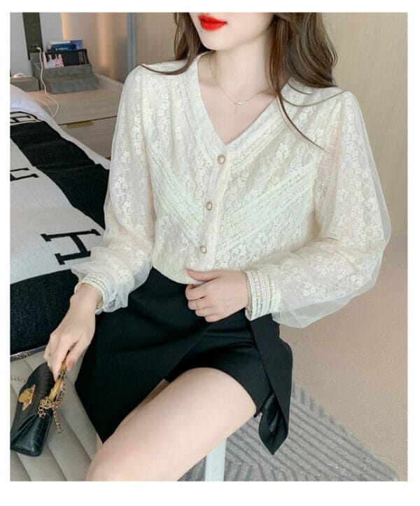 Korea Buttons V-neck Lace Flowers Puff Sleeve Blouse 3