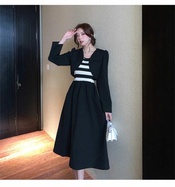 Korea OL Fashion Short Coat with Stripes Splicing Tank Dress 3