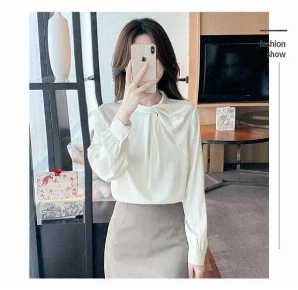 Korea Pleated Round Neck Puff Sleeve Blouse 3