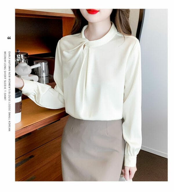 Korea Pleated Round Neck Puff Sleeve Blouse 2