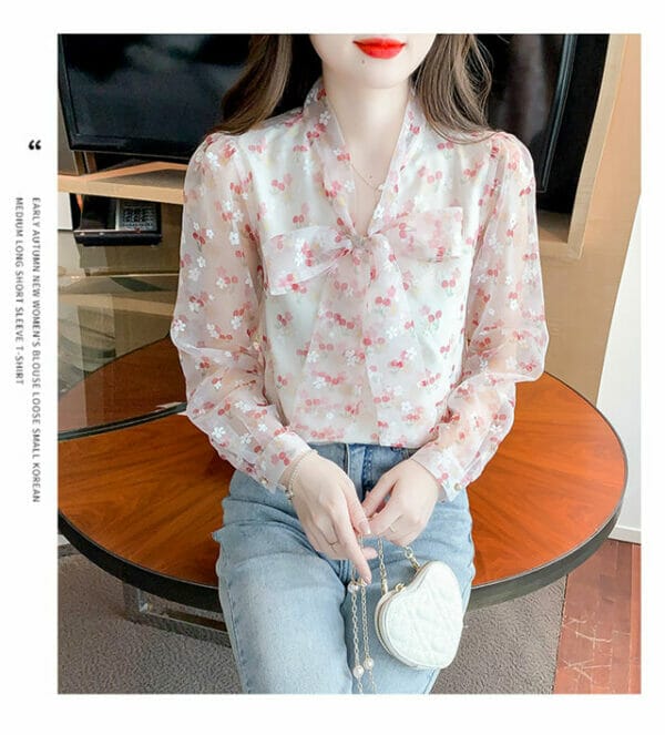 Korea Pretty Gauze Tie Collar Flowers Puff Sleeve Blouse 2