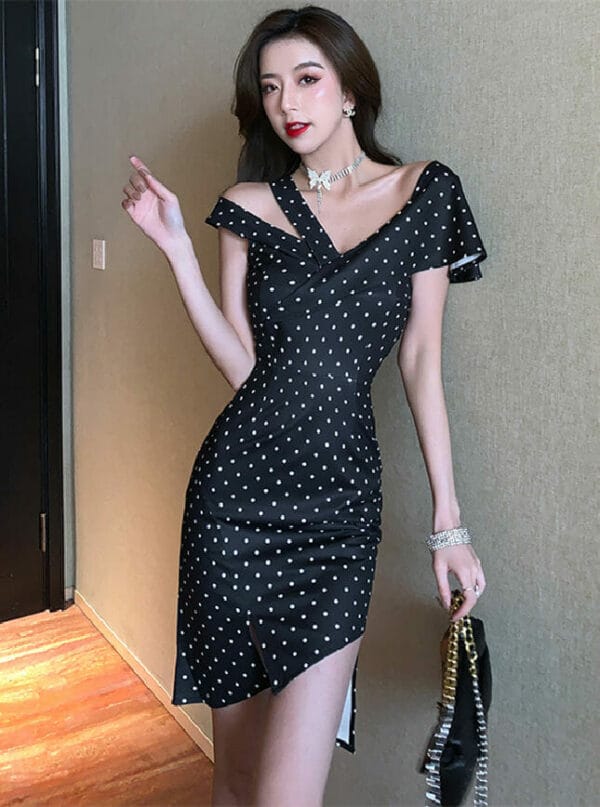 Korea Sexy V-neck Off Shoulder Dots Bodycon Dress 1