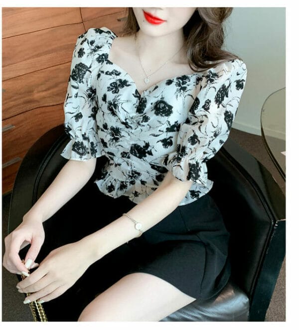 Korea Square Collar Flowers Flouncing Short Blouse 3