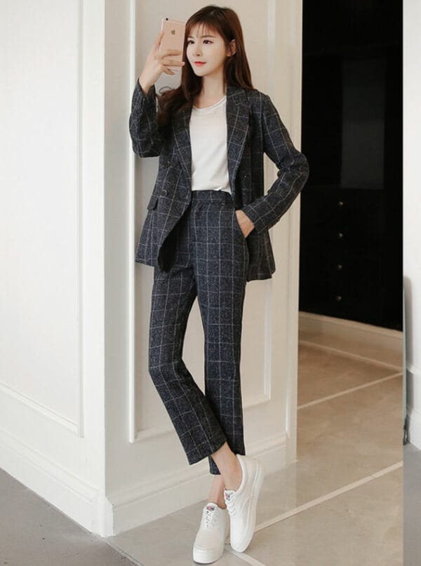 Korea Stylish 2 Colors Double-breasted Plaids Long Suits 1