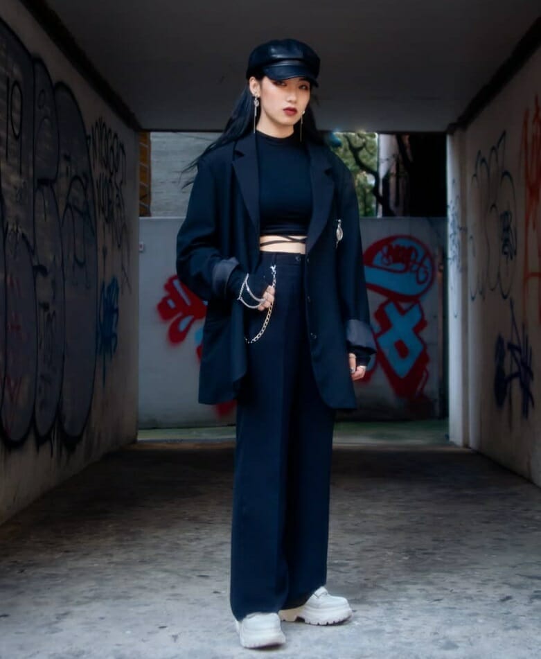 Korean Streetwear - 16 Hottest Korean Street Fashion Trends to Try in 2022 10