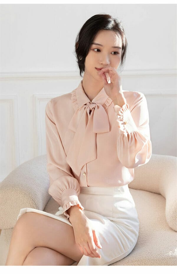 Lovely Bowknot Collar Puff Sleeve Blouse 4