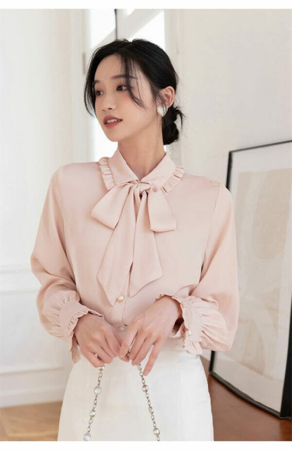 Lovely Bowknot Collar Puff Sleeve Blouse 2