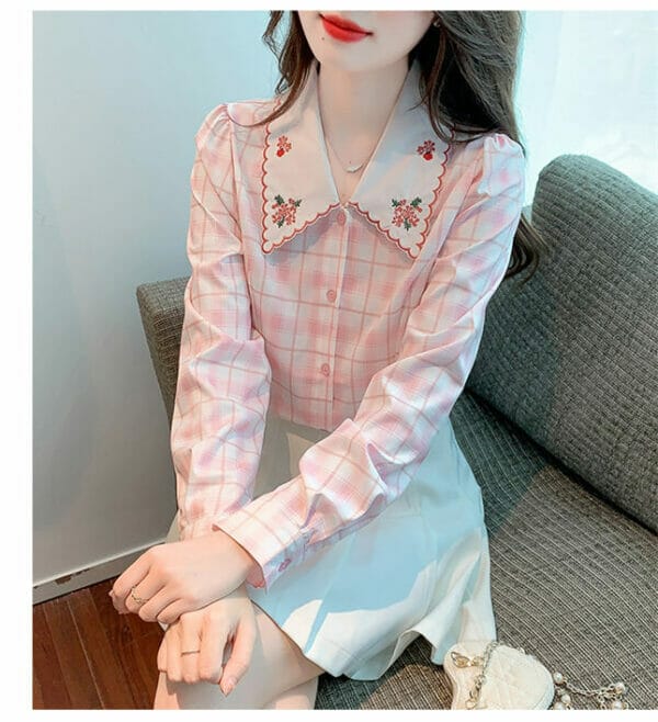 Lovely Girl Flowers Embroidery Doll Collar Plaids Blouse 5