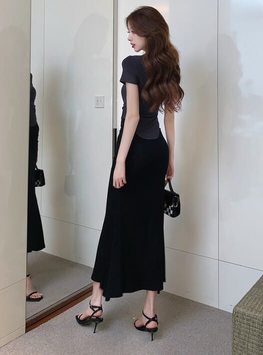 Modern Korea Skinny Cotton T-shirt with A-line Long Skirt 5
