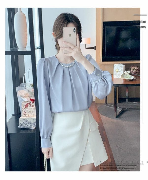 Modern Lady 2 Colors Beads Pleated Round Neck Blouse 4