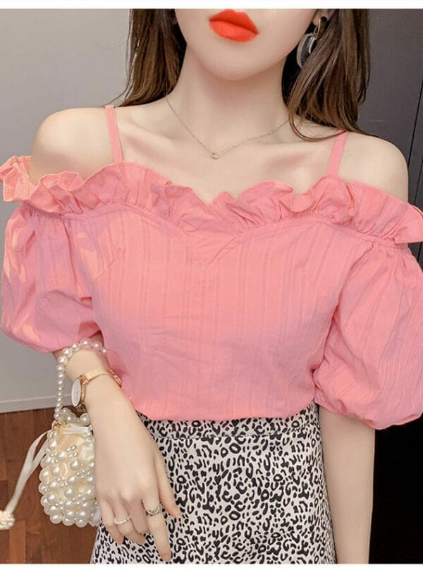 Modern Lady 2 Colors Flouncing Boat Neck Puff Sleeve Blouse 1