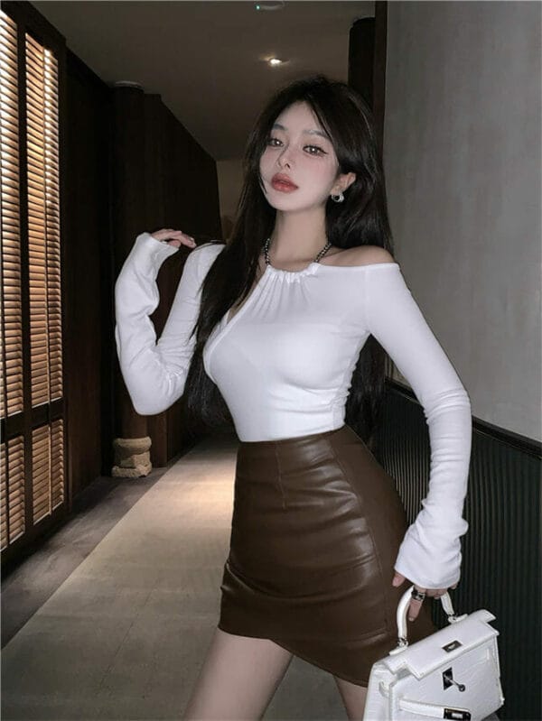 Modern Lady 2 Colors Halter T-shirt with Slim Leather Skirt 3