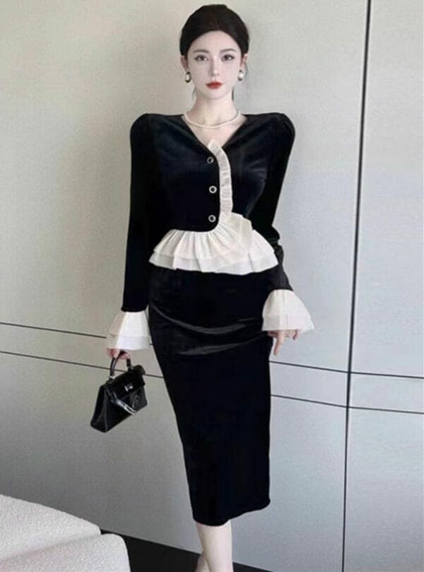 Modern Lady Color Block Flouncing Slim Velvet Two Pieces Dress 1