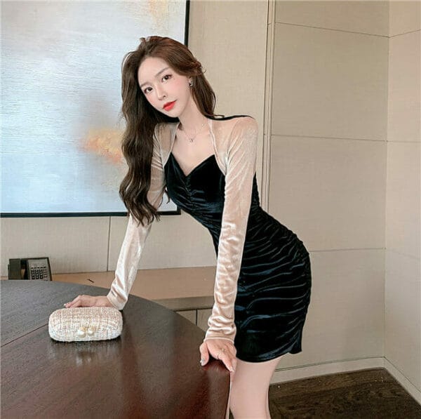 Modern Lady Color Block Pleated Long Sleeve Dress 3