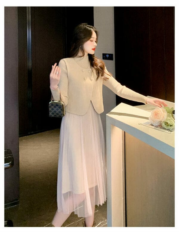 Modern Lady Double-breasted Coat with Pleated Knitting Dress 4