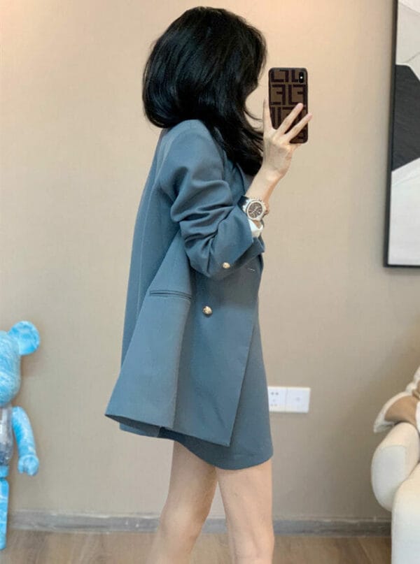 Modern Lady Tailored Collar Double-breasted Jacket with Short Skirt 4