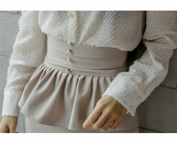 Modern Lady V-neck Puff Sleeve Blouse with Flouncing Midi Skirt 5