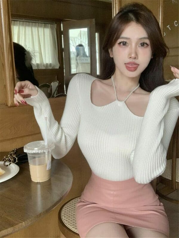 Modern Sexy 3 Colors Boat Neck Pearl Halter Knitting T-shirt 2