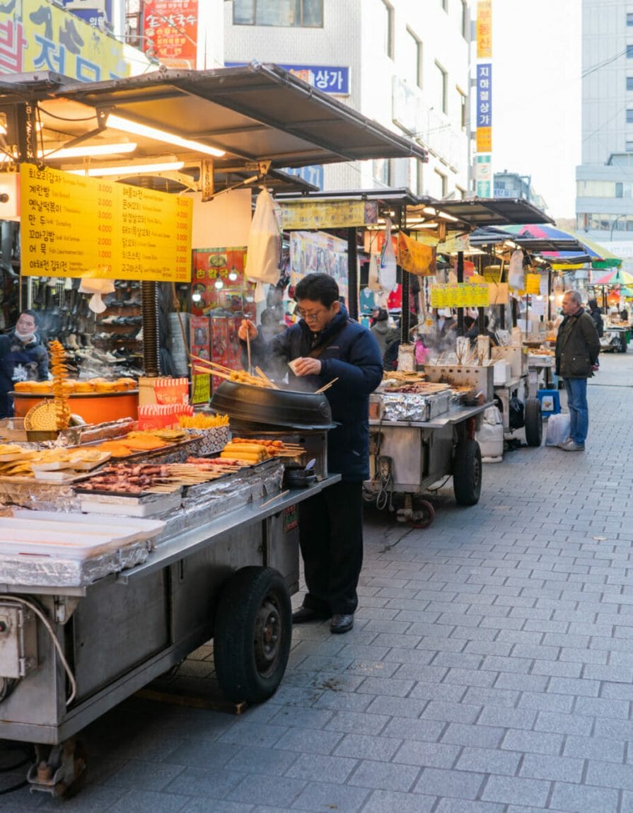 Markets in Seoul – 12 Must-Visit Markets in 2024