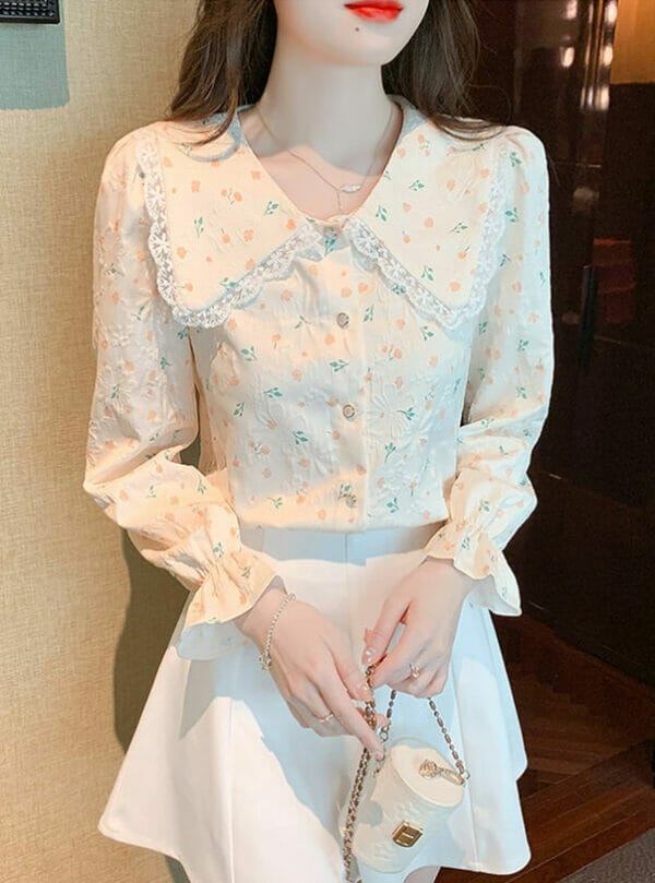 Pretty Fashion 2 Colors Doll Collar Flowers Long Sleeve Blouse 1